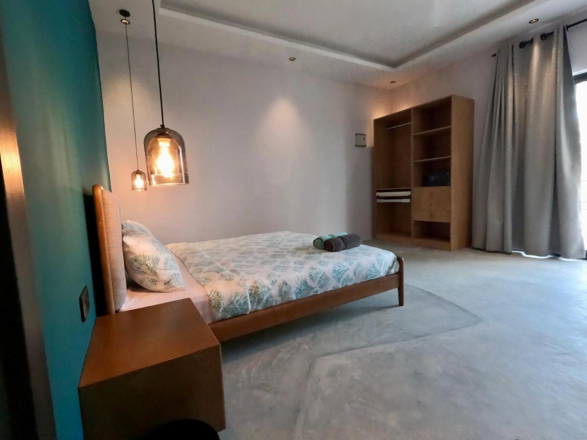 V Hotel In 파제 외부 사진